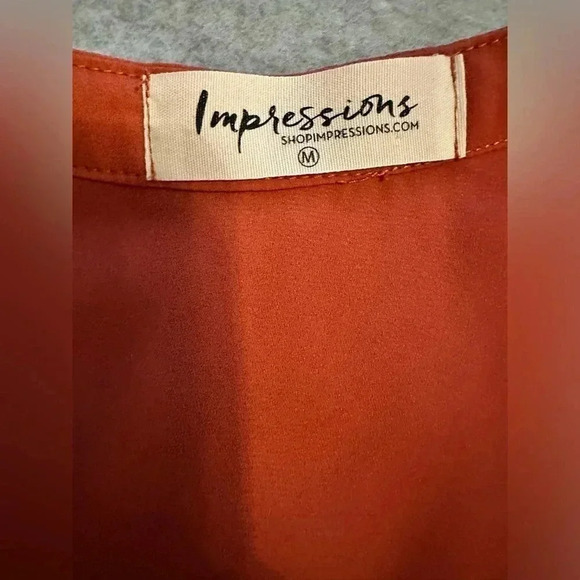 Impressions rust button up blouse size M - Picture 6 of 8